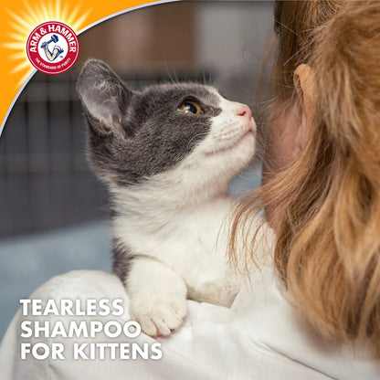 Arm & Hammer Tearless Kitten Natural Cat Shampoo for Odor Control with Baking Soda, 20 Fl Oz Gentle Cleansing Kitten Shampoo in Sweet Almond Scent (Pack of 1) ARM & HAMMER